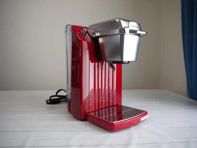 キューリグ　コーヒーメーカー美品　保証書付き　お値下げしました　保証書付き ユニカフェ キューリグ スターターセット ブラック 1セット